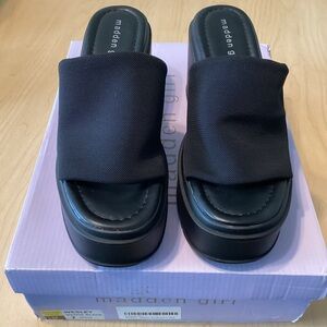 Madden Girl Womens Wesley Wedge Sandals Size 7M Black Platform Shoes Y2K Style